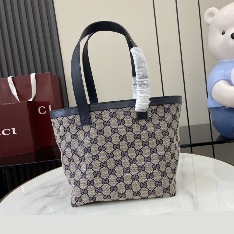 G*u*i shopping bags